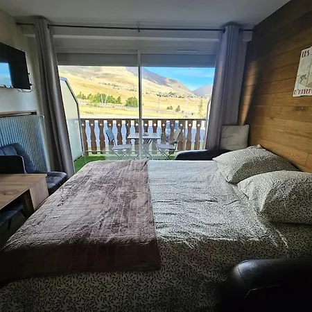 Aux Pieds Alpe D'huez Apartment Huez