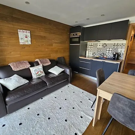 Aux Pieds Alpe D'huez * Huez